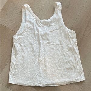 Elegant White Floral Women's Tank Top